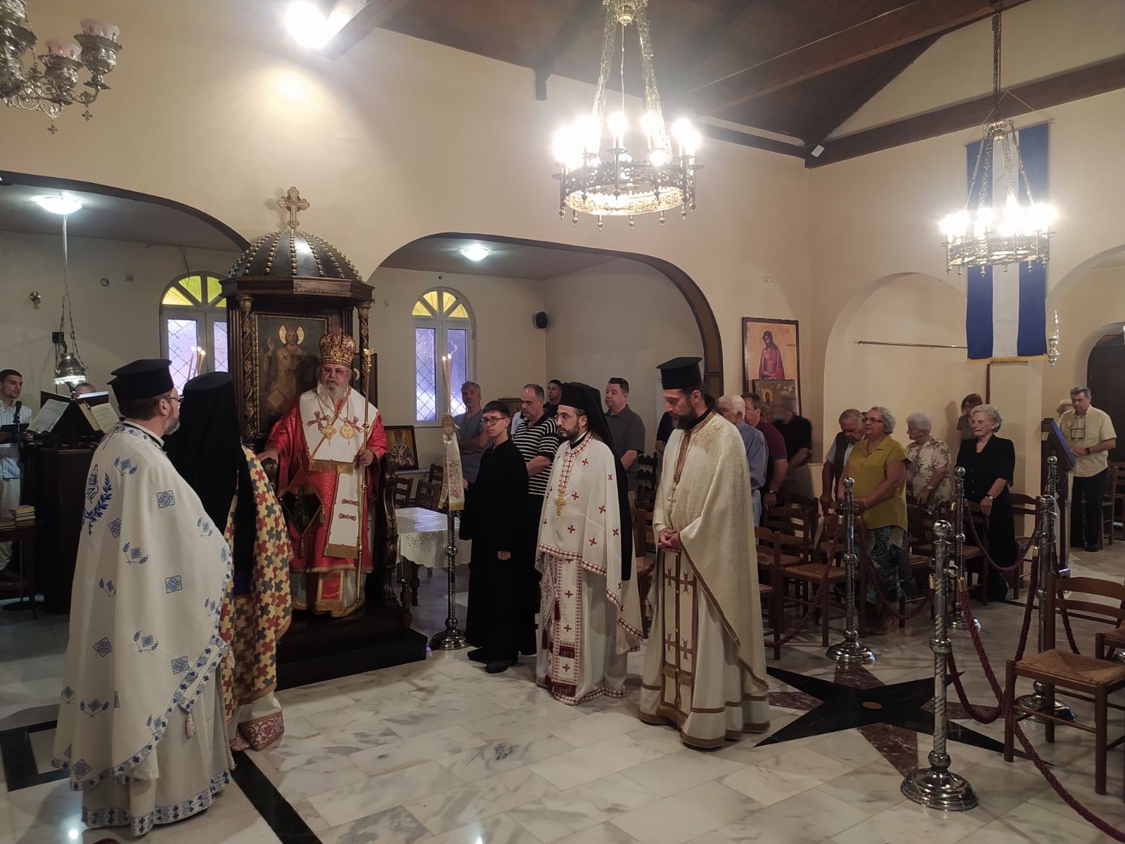 Πανήγυρη τού Ιερού Παρεκκλησίου της Αγίας Παρασκευής Καισαριανής.