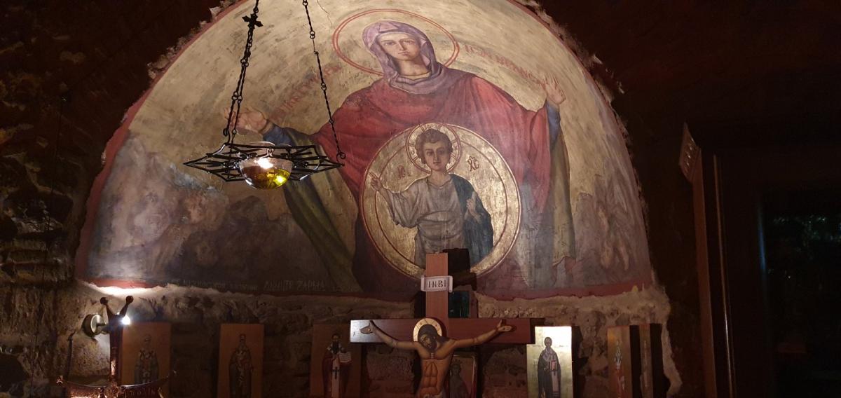 ΙΕΡΑ ΑΓΡΥΠΝΙΑ ΕΠΙ ΤΗ ΜΝΗΜΗ ΤΟΥ ΟΣΙΟΥ ΠΟΡΦΥΡΙΟΥ ΤΟΥ ΚΑΥΣΟΚΑΛΥΒΙΤΟΥ ΣΤΟ ΙΕΡΟ ΠΑΡΕΚΚΛΗΣΙΟ ΤΗΣ ΑΓΙΑΣ ΒΑΡΒΑΡΑΣ ΒΥΡΩΝΟΣ ΥΠΟ ΤΟΥ ΙΕΡΟΚΗΡΥΚΟΣ ΤΗΣ ΙΕΡΑΣ ΜΗΤΡΟΠΟΛΕΩΣ ΠΑΝΟΣΙΟΛΟΓΙΩΤΑΤΟΥ ΑΡΧΙΜΑΝΔΡΙΤΟΥ κ.ΚΑΛΛΙΝΙΚΟΥ ΝΙΚΟΛΑΟΥ