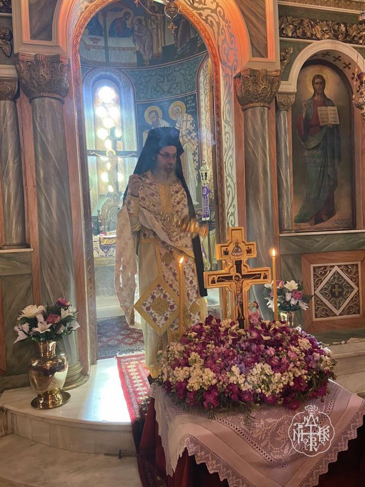 ΚΥΡΙΑΚΗ ΤΗΣ ΣΤΑΥΡΟΠΡΟΣΚΥΝΗΣΕΩΣ ΣΤΟΝ ΜΗΤΡΟΠΟΛΙΤΙΚΟ ΙΕΡΟ ΝΑΟ ΕΥΑΓΓΕΛΙΣΜΟΥ ΤΗΣ ΘΕΟΤΟΚΟΥ-ΑΓΙΑΣ ΦΩΤΕΙΝΗΣ ΥΜΗΤΤΟΥ