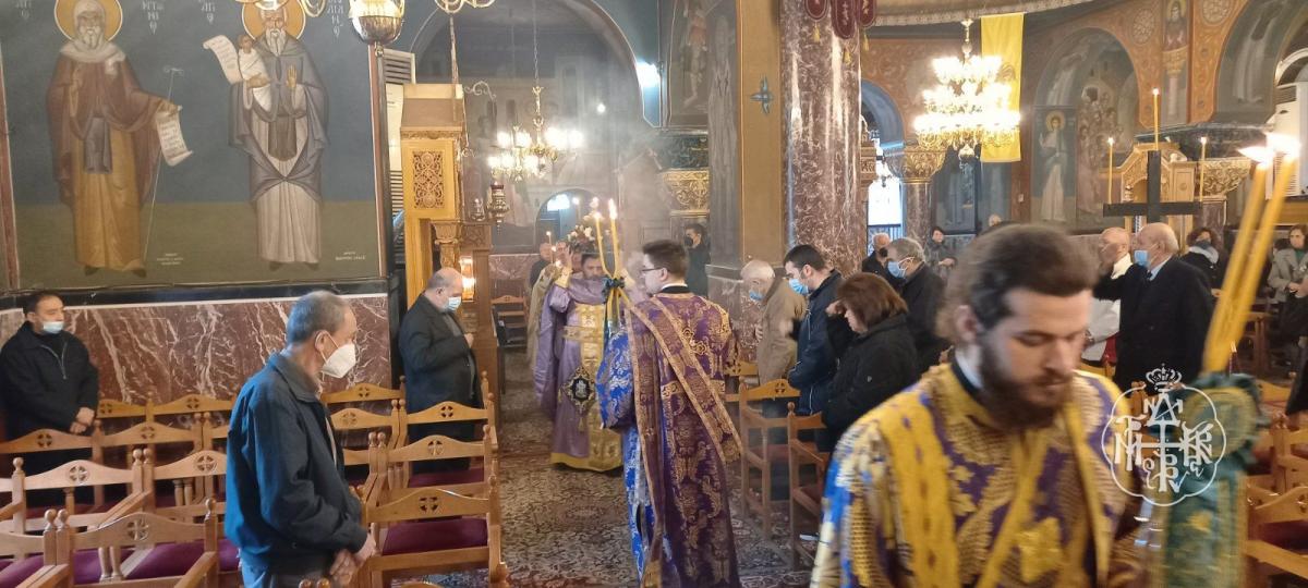 ΚΥΡΙΑΚΗ Γ ΝΗΣΤΕΙΩΝ -ΤΗΣ ΣΤΑΥΡΟΠΡΟΣΚΥΝΗΣΕΩΣ ΣΤΟΝ ΜΗΤΡΟΠΟΛΙΤΙΚΟ ΙΕΡΟ ΝΑΟ ΑΓΙΑΣ ΤΡΙΑΔΟΣ ΒΥΡΩΝΟΣ