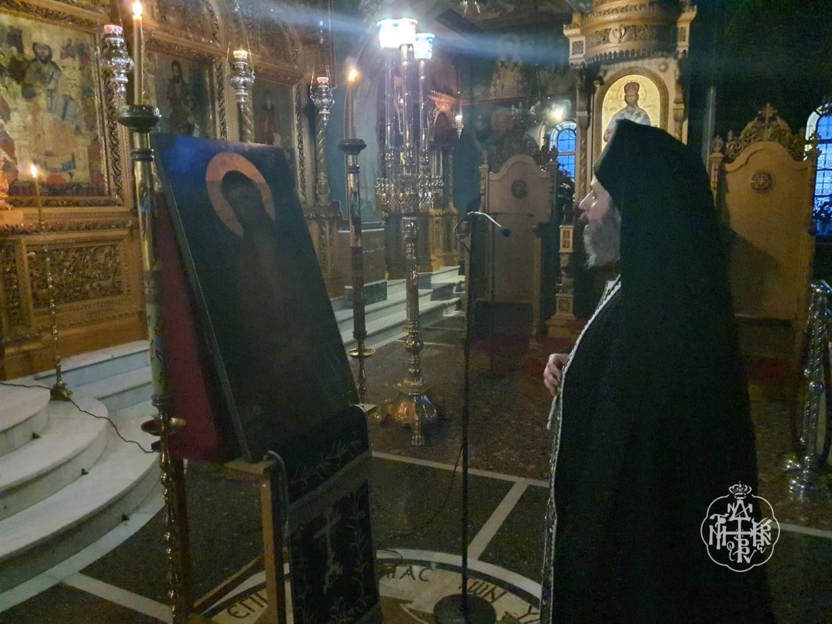 ΜΕΓΑΛΗ ΔΕΥΤΕΡΑ ΣΤΟΝ ΜΗΤΡΟΠΟΛΙΤΙΚΟ ΙΕΡΟ ΝΑΟ ΑΓΙΟΥ ΝΙΚΟΛΑΟΥ ΚΑΙΣΑΡΙΑΝΗΣ
