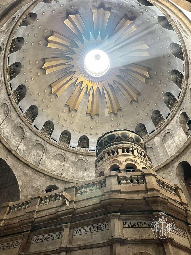Ο ΣΕΒΑΣΜΙΩΤΑΤΟΣ ΜΗΤΡΟΠΟΛΙΤΗΣ ΚΑΙΣΑΡΙΑΝΗΣ ΒΥΡΩΝΟΣ ΚΑΙ ΥΜΗΤΤΟΥ Κ.ΔΑΝΙΗΛ ΕΛΑΒΕ ΤΗΝ ΑΝΩΤΑΤΗ ΔΙΑΚΡΙΣΗ ΤΟΥ ΕΛΛΗΝΟΡΘΟΔΟΞΟΥ ΠΑΤΡΙΑΡΧΕΙΟΥ ΙΕΡΟΣΟΛΥΜΩΝ,ΤΟΝ ΧΡΥΣΟ ΣΤΑΥΡΟ ΤΟΥ ΤΑΓΜΑΤΟΣ ΤΗΣ ΑΓΙΟΤΑΦΙΚΗΣ ΑΔΕΛΦΟΤΗΤΟΣ