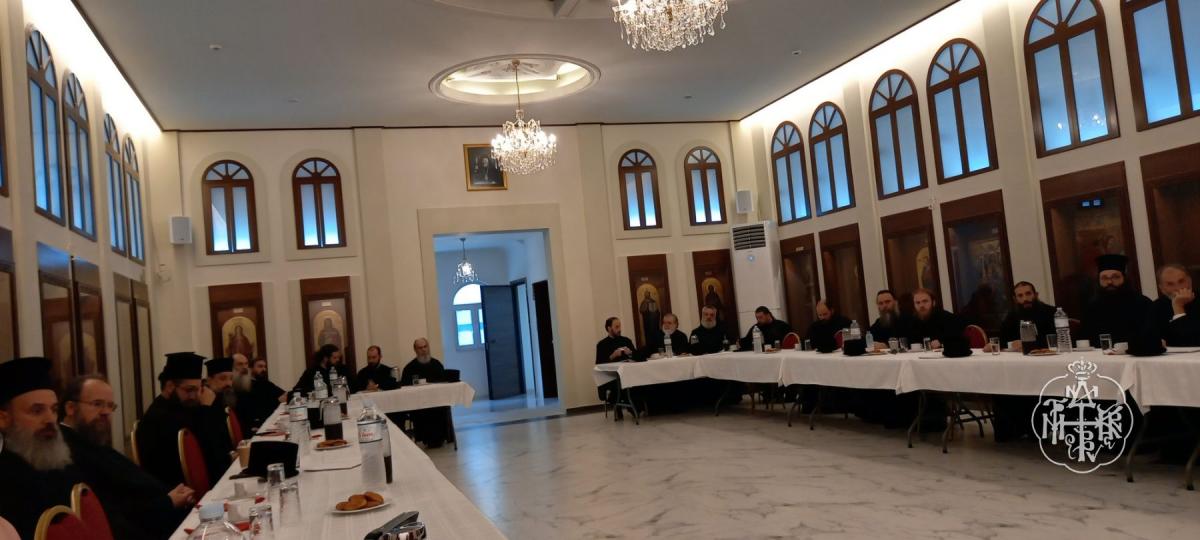 ΙΕΡΑΤΙΚΗ ΣΥΝΑΞΗ ΜΗΝΟΣ ΟΚΤΩΒΡΙΟΥ ΣΤΟ ΠΝΕΥΜΑΤΙΚΟ ΚΕΝΤΡΟ ΤΟΥ ΙΕΡΟΥ ΝΑΟΥ ΑΓΙΑΣ ΤΡΙΑΔΟΣ ΒΥΡΩΝΟΣ