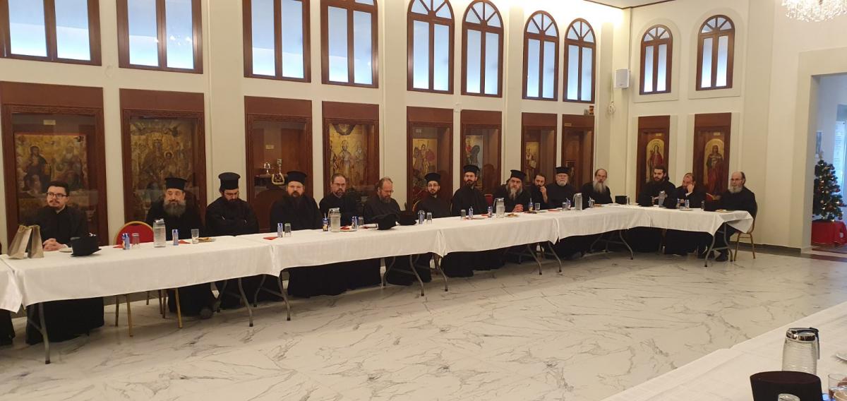 ΙΕΡΑΤΙΚΗ ΣΥΝΑΞΗ ΜΗΝΟΣ ΔΕΚΕΜΒΡΙΟΥ ΣΤΟ ΠΝΕΥΜΑΤΙΚΟ ΚΕΝΤΡΟ ΤΟΥ ΚΑΘΕΔΡΙΚΟΥ ΙΕΡΟΥ ΝΑΟΥ ΑΓΙΑΣ ΤΡΙΑΔΟΣ ΒΥΡΩΝΟΣ