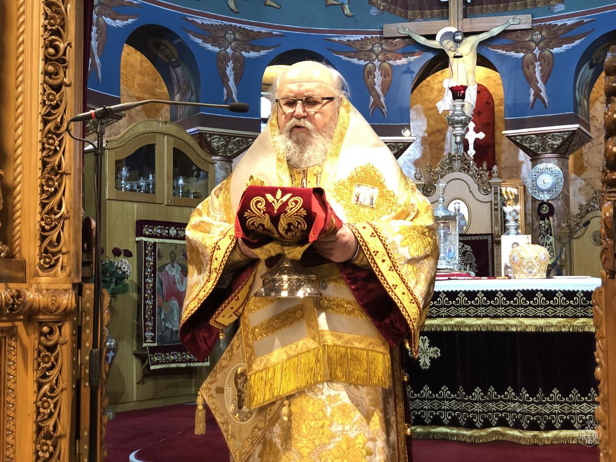 ΠΡΩΤΟΧΡΟΝΙΑ ΣΤΟΝ ΜΗΤΡΟΠΟΛΙΤΙΚΟ ΙΕΡΟ ΝΑΟ ΑΓΙΟΥ ΝΙΚΟΛΑΟΥ ΚΑΙΣΑΡΙΑΝΗΣ