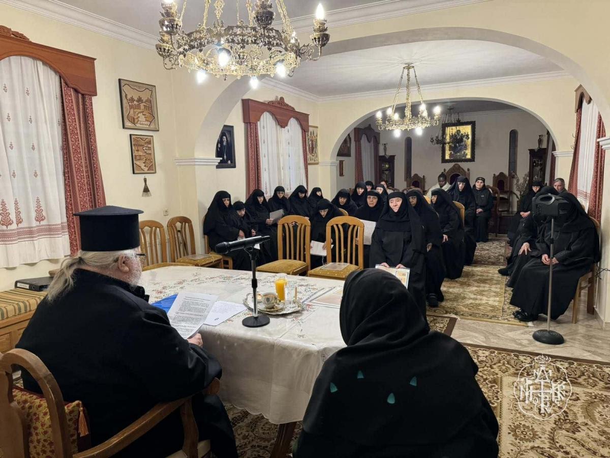 ΚΟΠΗ ΠΡΩΤΟΧΡΟΝΙΑΤΙΚΗΣ ΠΙΤΑΣ ΑΠΟ ΤΟ ΣΕΒΑΣΜΙΩΤΑΤΟ ΠΟΙΜΕΝΑΡΧΗ ΜΑΣ ΣΤΗΝ ΙΕΡΑ ΜΟΝΗ ΑΓΙΟΥ ΙΩΑΝΝΟΥ ΠΡΟΔΡΟΜΟΥ ΚΑΡΕΑ