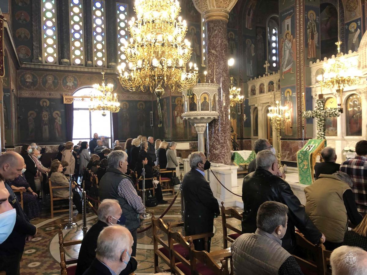 ΚΥΡΙΑΚΗ Γ΄ ΝΗΣΤΕΙΩΝ -ΤΗΣ ΣΤΑΥΡΟΠΡΟΣΚΥΝΗΣΕΩΣ ,Ο ΣΕΒΑΣΜΙΩΤΑΤΟΣ ΠΟΙΜΕΝΑΣΡΧΗΣ ΜΑΣ ΣΤΟΝ ΙΕΡΟ ΚΑΘΕΔΡΙΚΟ ΝΑΟ ΑΓΙΑΣ ΤΡΙΑΔΟΣ ΒΥΡΩΝΟΣ