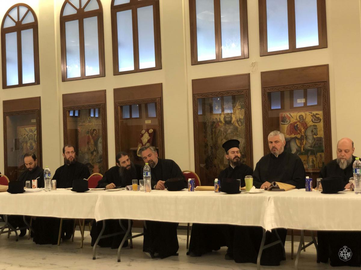 ΠΡΟΠΑΣΧΑΛΙΟΣ ΙΕΡΑΤΙΚΗ ΣΥΝΑΞΗ ΣΤΟ ΠΝΕΥΜΑΤΙΚΟ ΚΕΝΤΡΟ ΤΟΥ ΙΕΡΟΥ ΝΑΟΥ ΑΓΙΑΣ ΤΡΙΑΔΟΣ ΒΥΡΩΝΟΣ