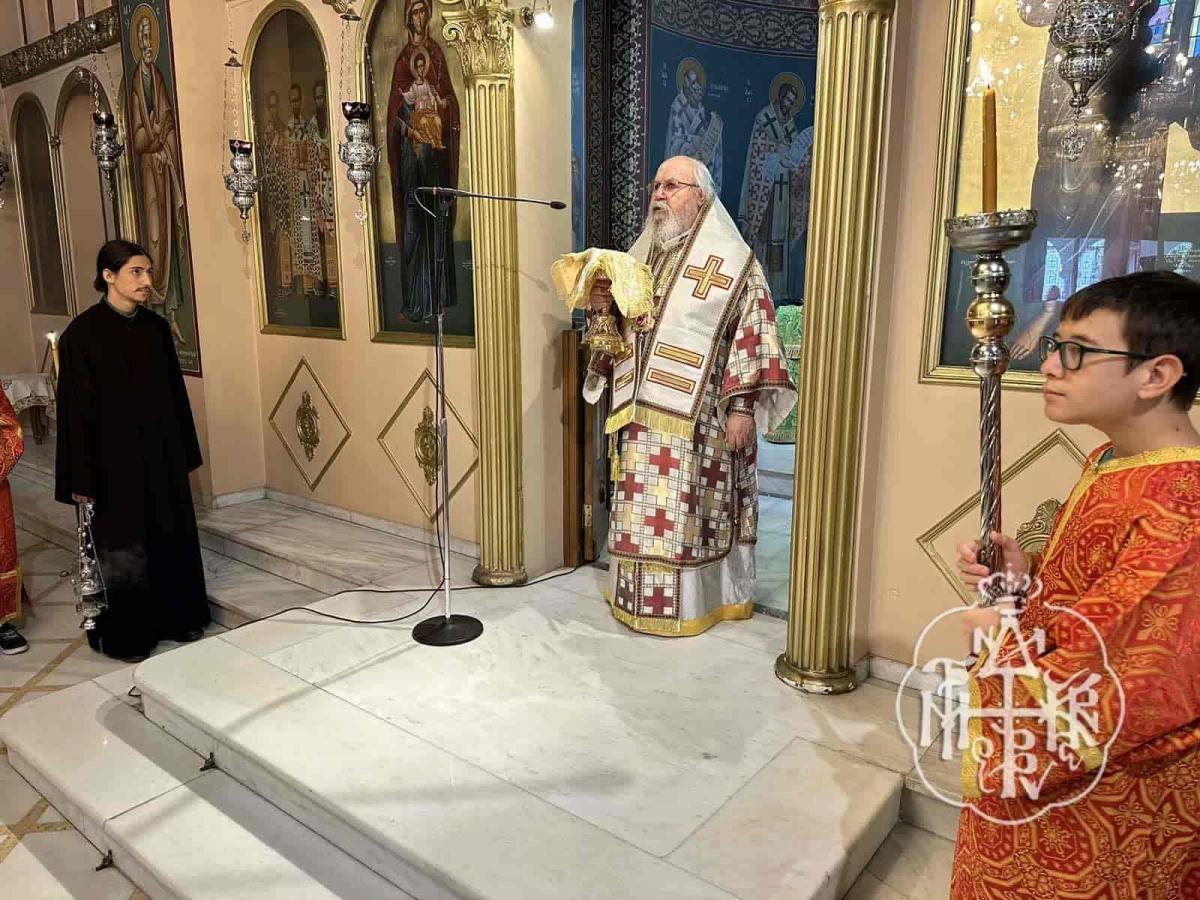 ΚΥΡΙΑΚΗ ΣΤ΄ ΛΟΥΚΑ, Ο ΣΕΒΑΣΜΙΩΤΑΤΟΣ ΜΗΤΡΟΠΟΛΙΤΗΣ ΜΑΣ κ. ΔΑΝΙΗΛ ΣΤΟΝ ΙΕΡΟ ΝΑΟ ΑΓΙΩΝ ΤΡΙΩΝ ΙΕΡΑΡΧΩΝ ΚΑΙΣΑΡΙΑΝΗΣ